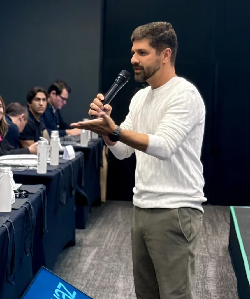 Bruno Vaz palestrando